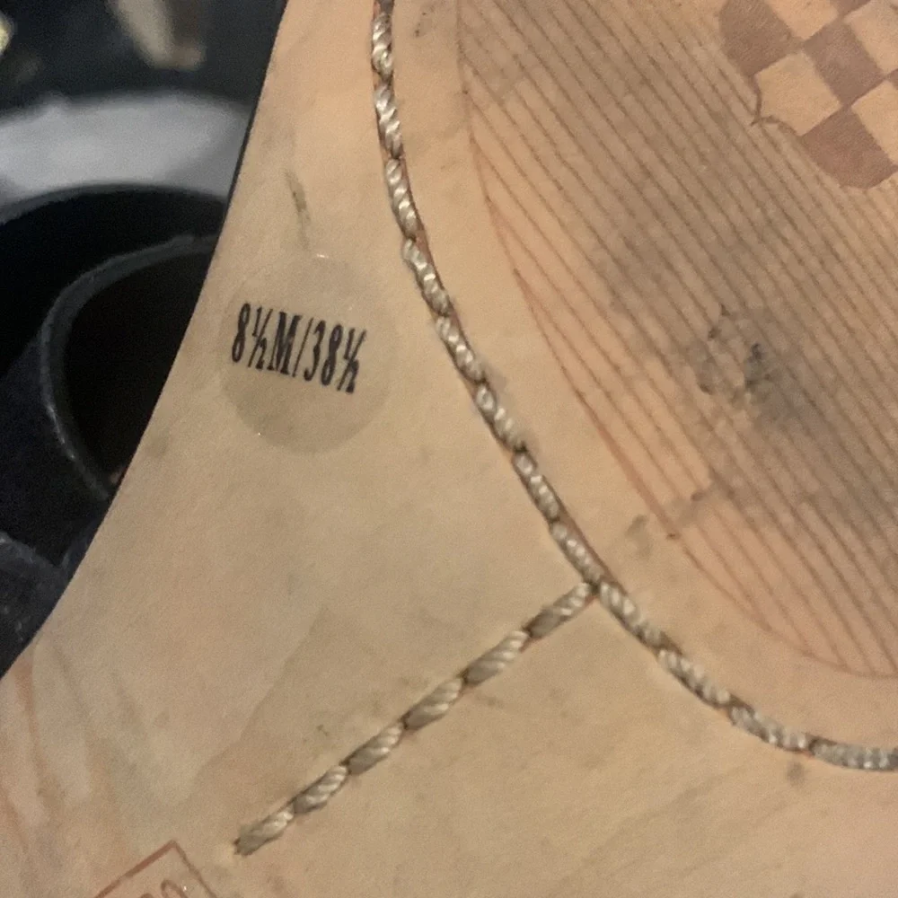 Vince Camuto - Black Heel Sandals - Size: 8.5 M - Picture 10 of 14